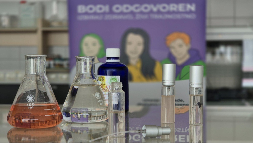 Domácí sprej z jablečného octu proti pocení nohou