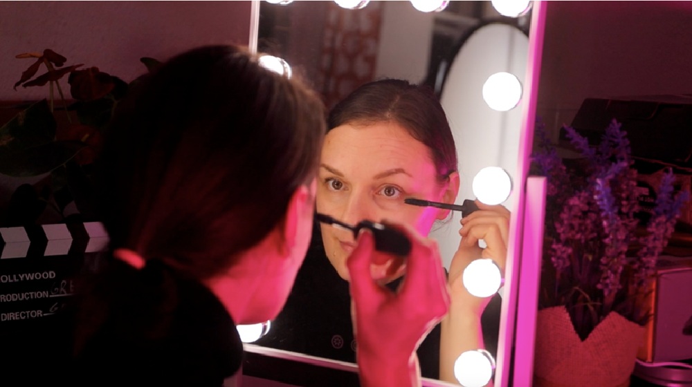 DIY řasenka: černá, jednoduchá a&nbsp;bez panda eyes